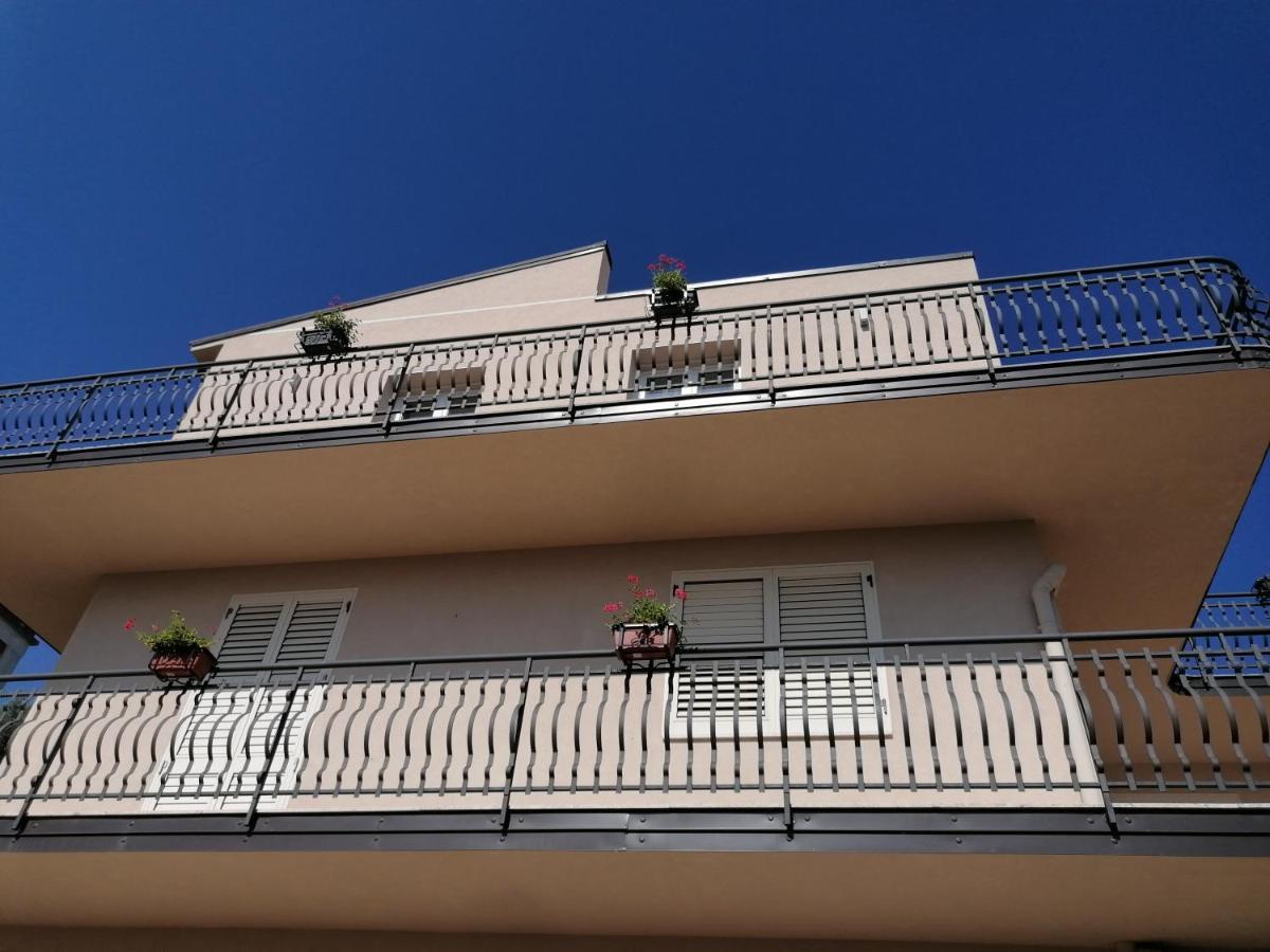 Nnakkara Guest House Santo Stefano di Camastra Exterior photo